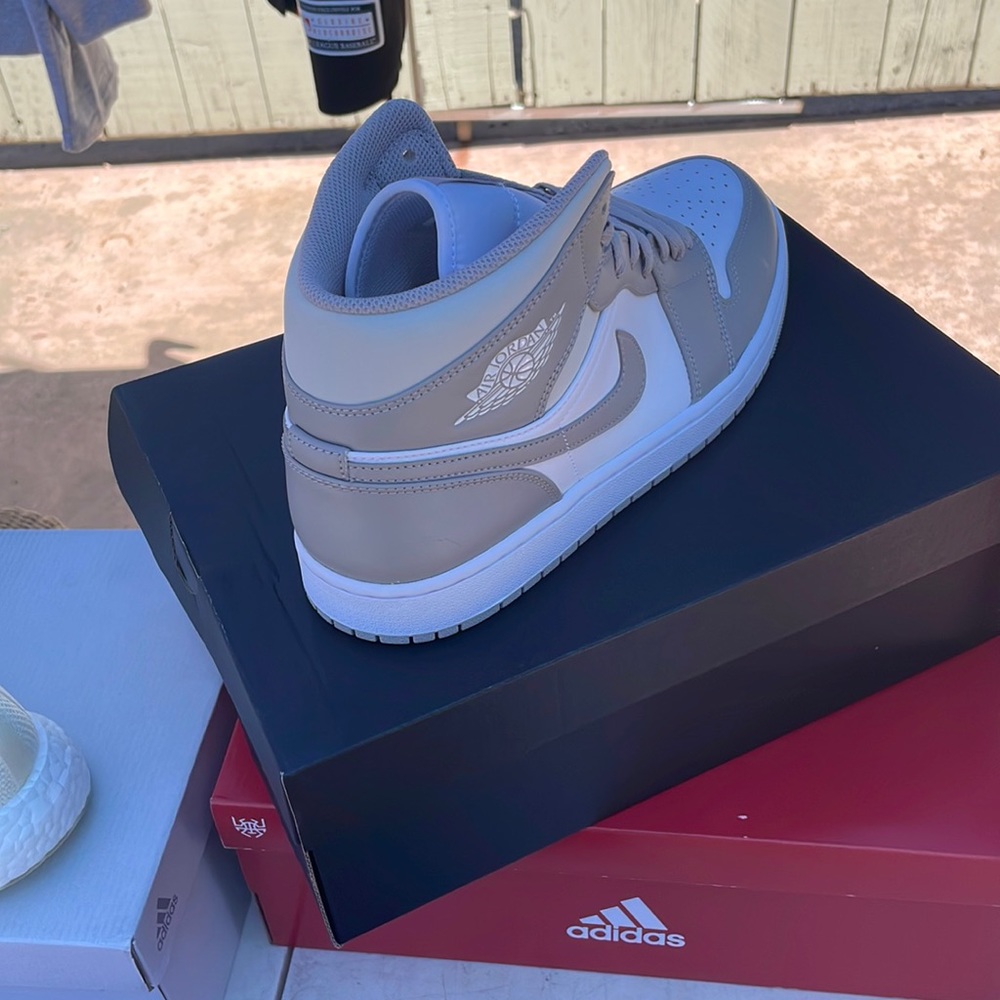 Air Jordan 1
